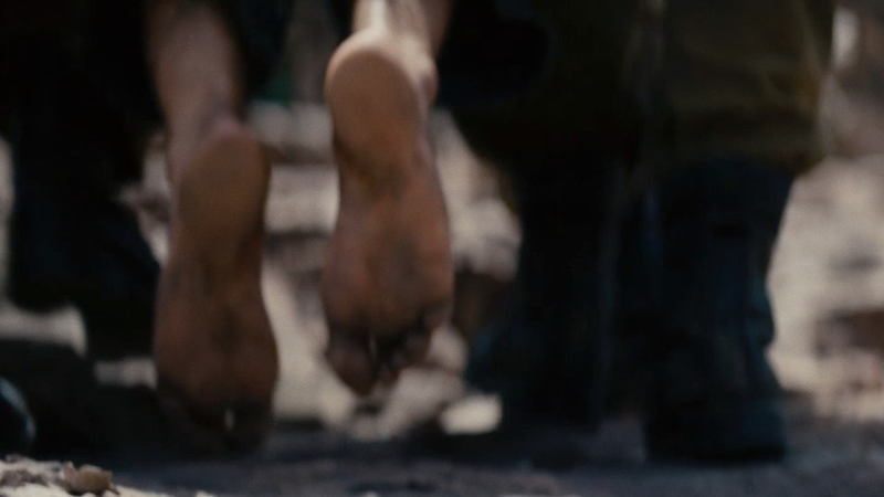 Illustration for article titled Dark Knight Rises trailer screencaps show just how bad it gets for Bruce Wayne
